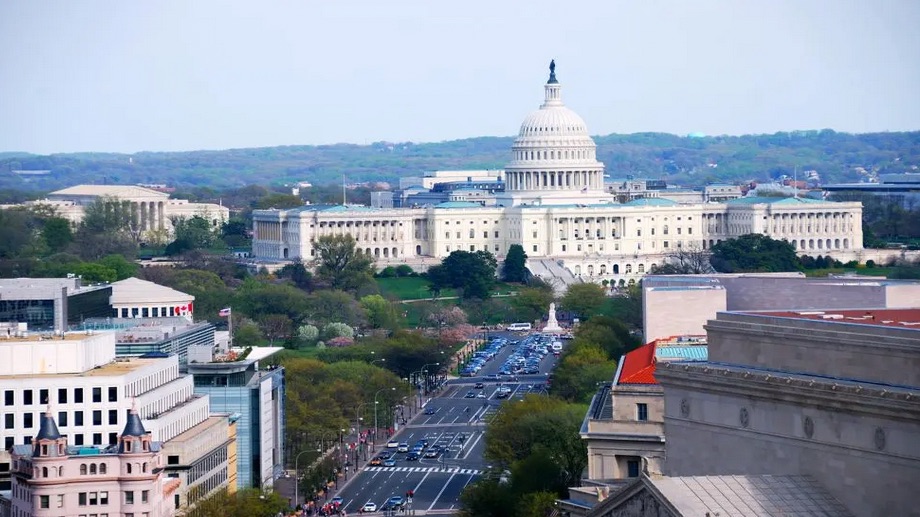 Scholarships and grants in Washington D.C.