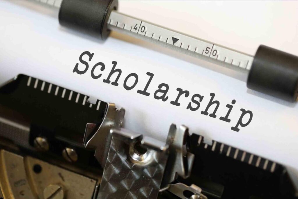 Scholarships for high school seniors